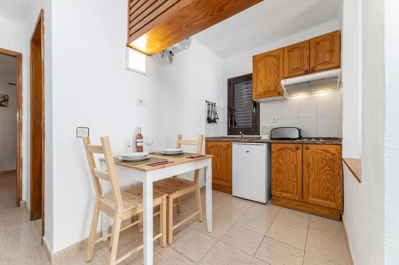 Apartamentos Las Lilas (Adults Only) Puerto del Carmen